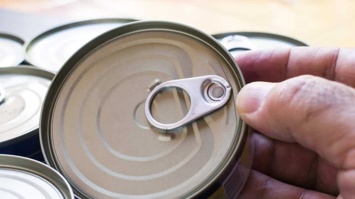 ¿Sabes que has abierto las latas de atún al revés? ¡Averígualo!
