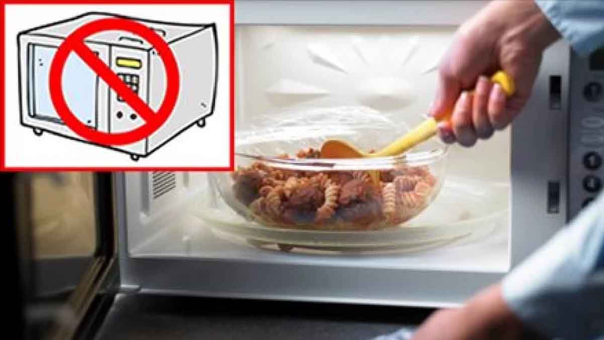 ¡Atención! Estos alimentos no se pueden calentar en el microondas.