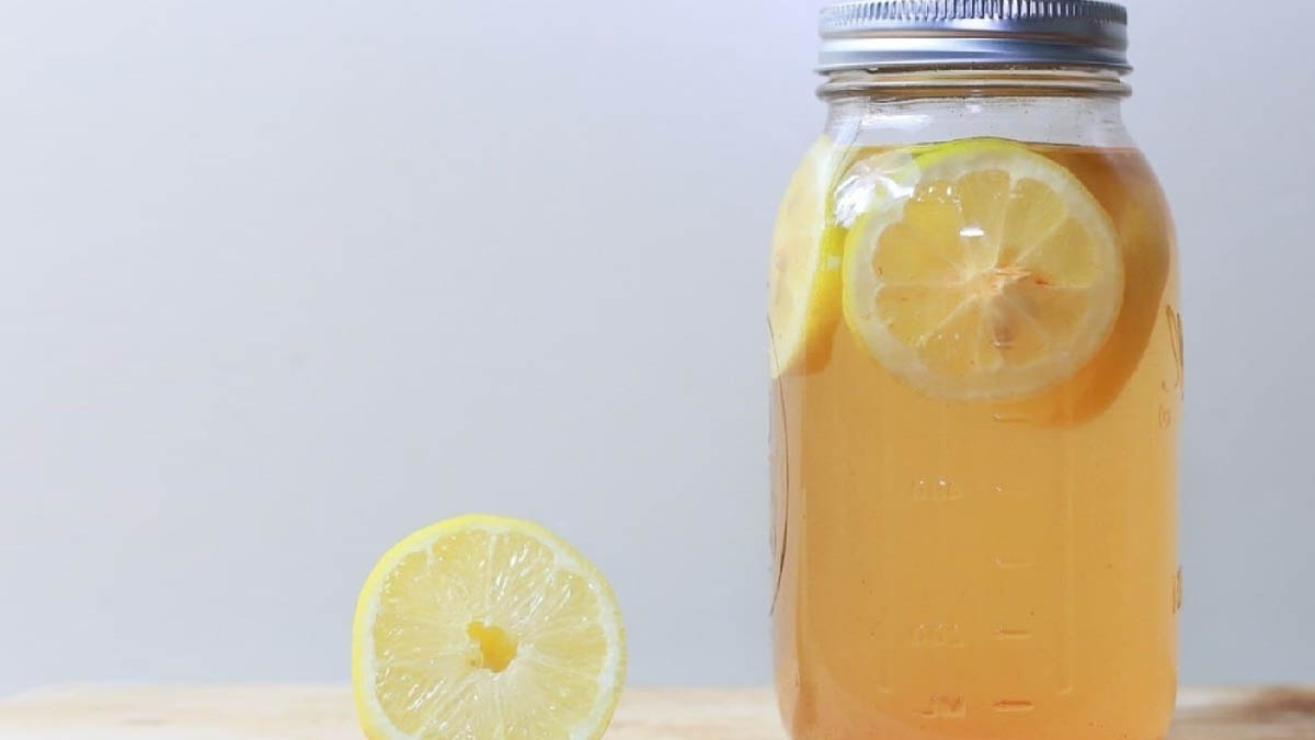 Coloca las rodajas de limón y el vinagre blanco en un tarro: ¡te sorprenderán los resultados!