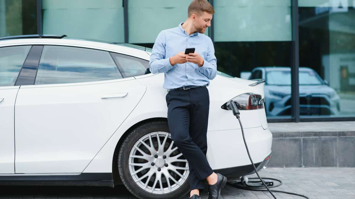 Clima cálido y coches eléctricos: ¿cómo gestionar el problema de las baterías? ¡Descubre las soluciones!