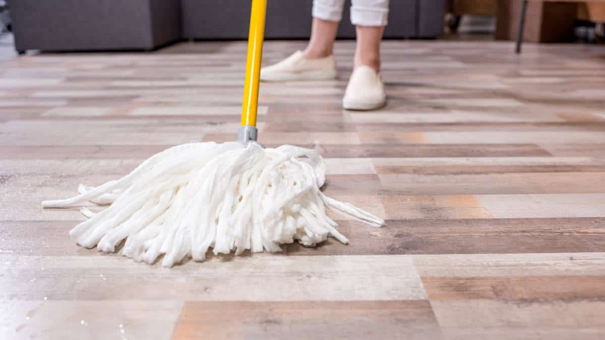 El truco para mantener tu fregona limpia y libre de gérmenes