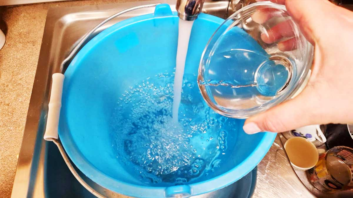 Cómo limpiar el suelo con vinagre de alcohol blanco