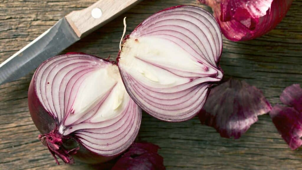 La cebolla, una ayuda sorprendente para la limpieza de la casa: descubre cómo utilizarla
