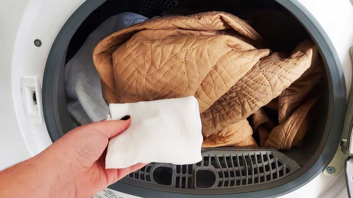 ¿Cómo perfumar la ropa en la secadora?