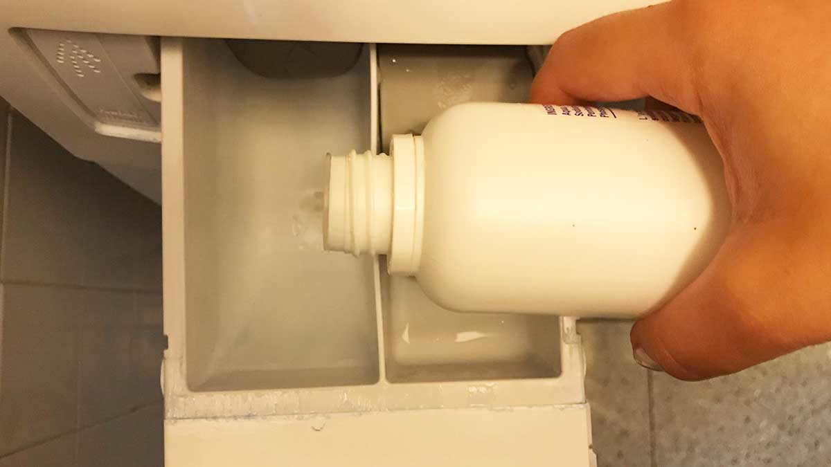 Cómo utilizar peróxido de hidrógeno en la lavadora.