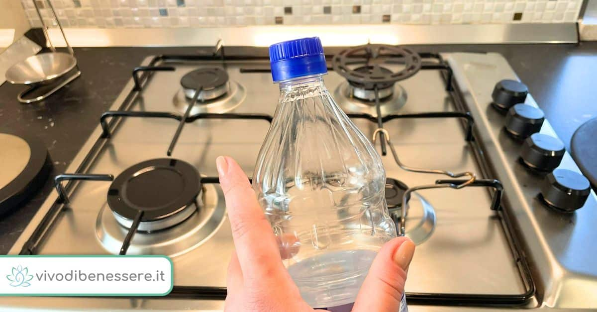 Cómo utilizar vinagre de alcohol blanco para limpiar la cocina
