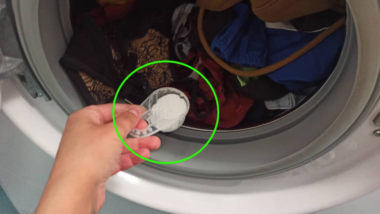 Cómo quitar las manchas de la ropa sin lejía, pero con productos ecológicos