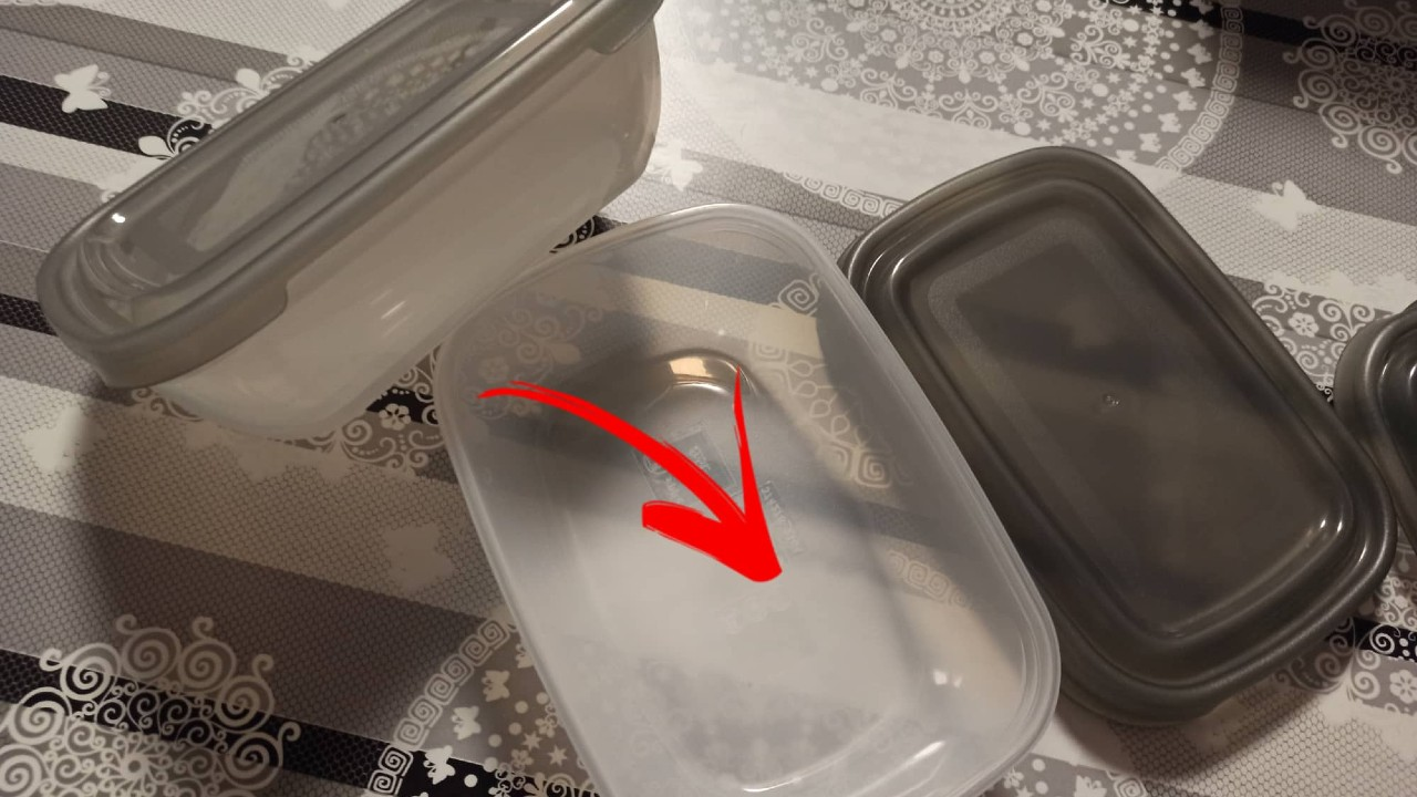 No más plástico amarillento: cómo blanquearlo con estos métodos caseros
