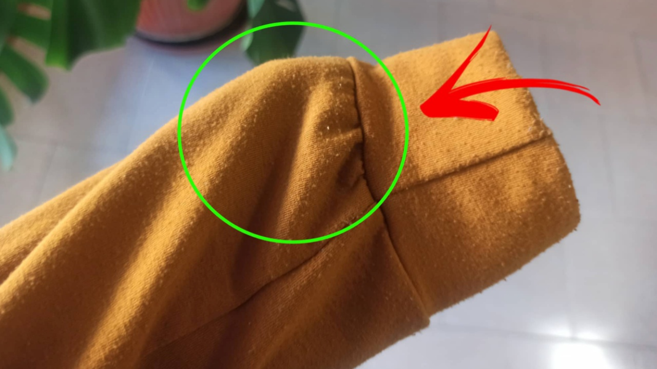 TRUCOS rápidos y sencillos para quitar pelusas de sudaderas y jerséis