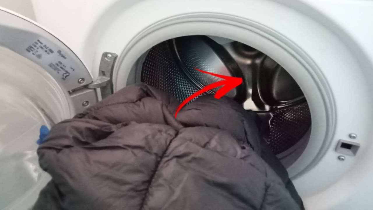 Plumíferos y chaquetas como nuevas en la lavadora.