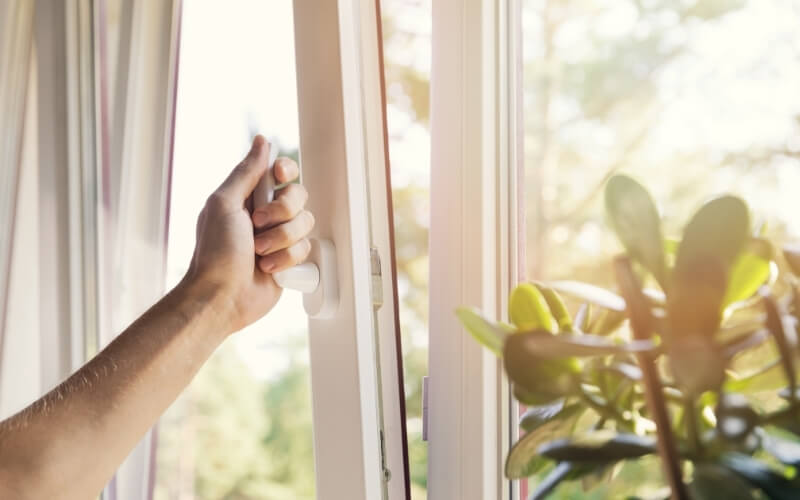 Limpieza después de las vacaciones: 8 consejos para eliminar toda la grasa en tan solo unos minutos