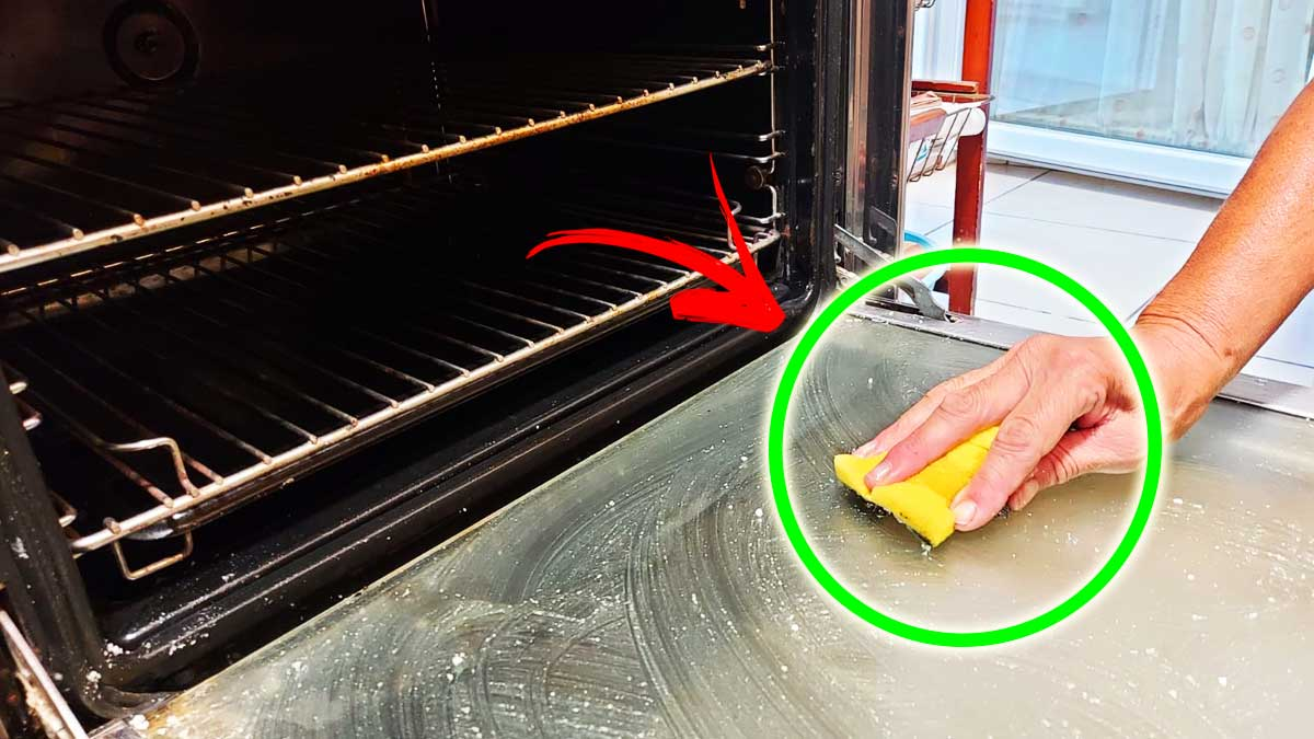 Cómo derretir grasa del cristal del horno con un truco rápido