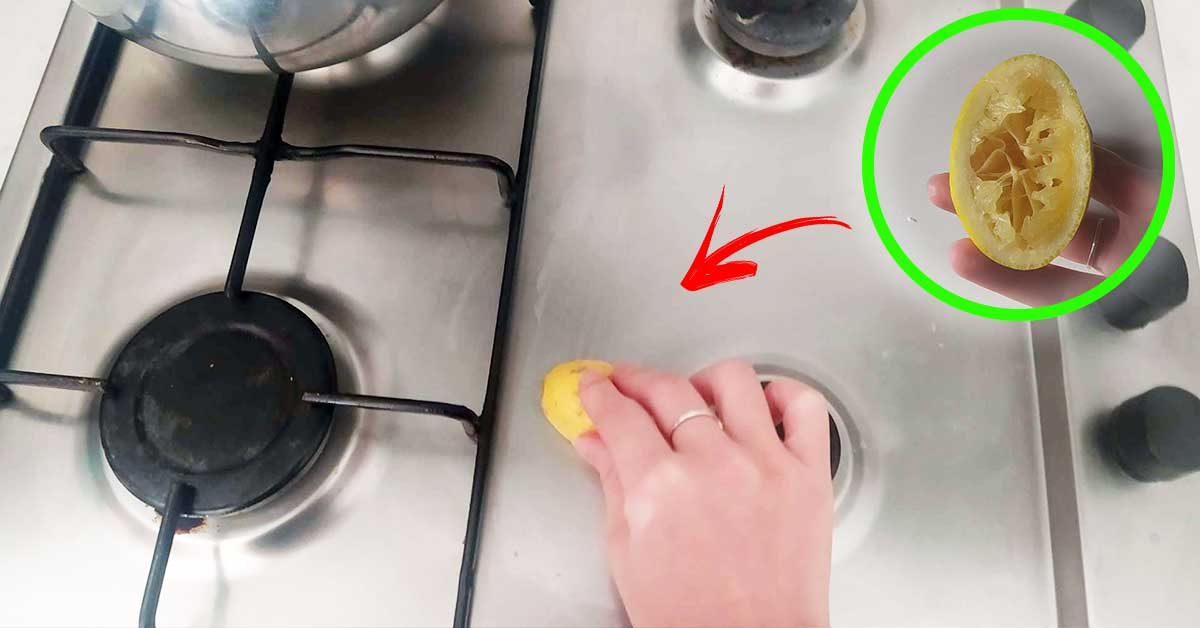 Elimina las manchas del baño y la cocina… ¡con solo un limón!