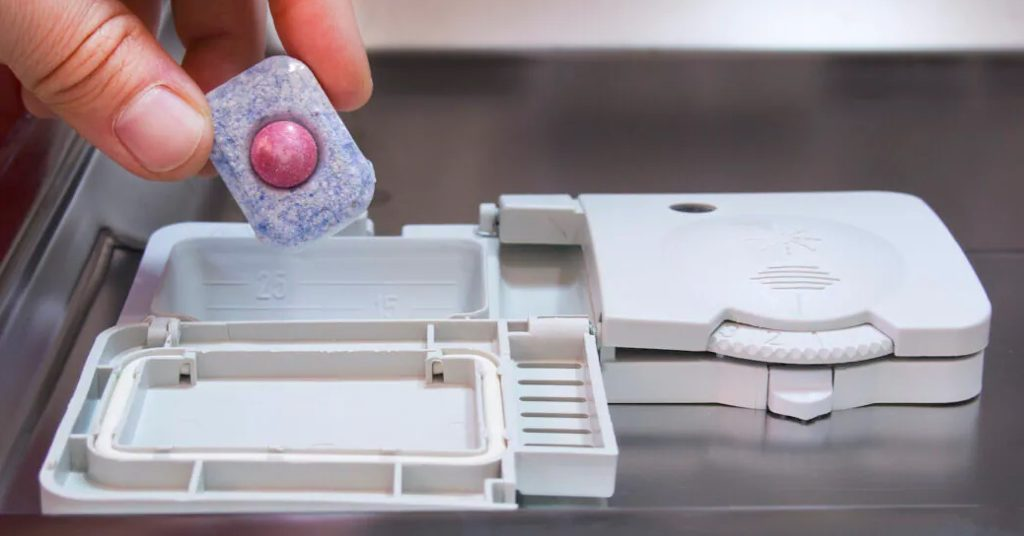 Limpieza con pastillas para lavavajillas: 7 trucos prácticos