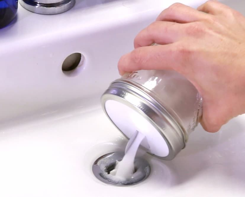 ¿Desagüe obstruido? Puedes deshacerte de él en poco tiempo con este remedio casero.