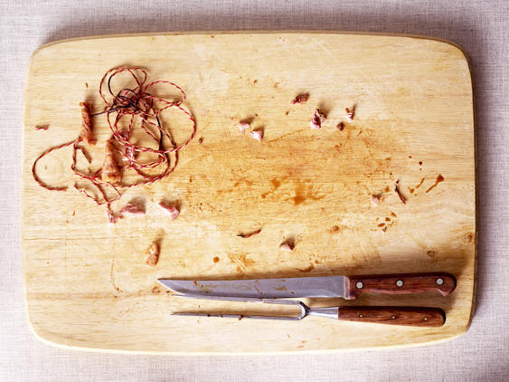 Limpiar la tabla de cortar: así se hace correctamente