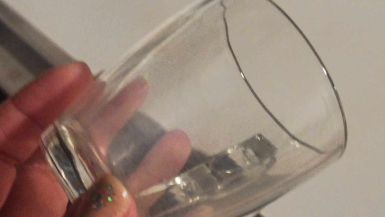 Cómo usar vinagre de alcohol para que tus vasos brillen de forma fácil y eficaz