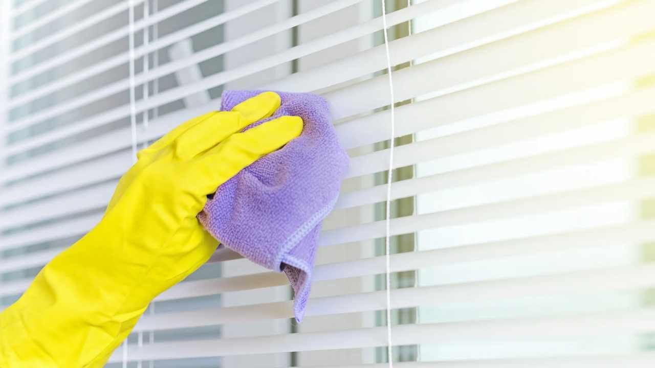 Tus persianas venecianas brillarán como nunca con estos dos sencillos productos. Pruébalo y verás