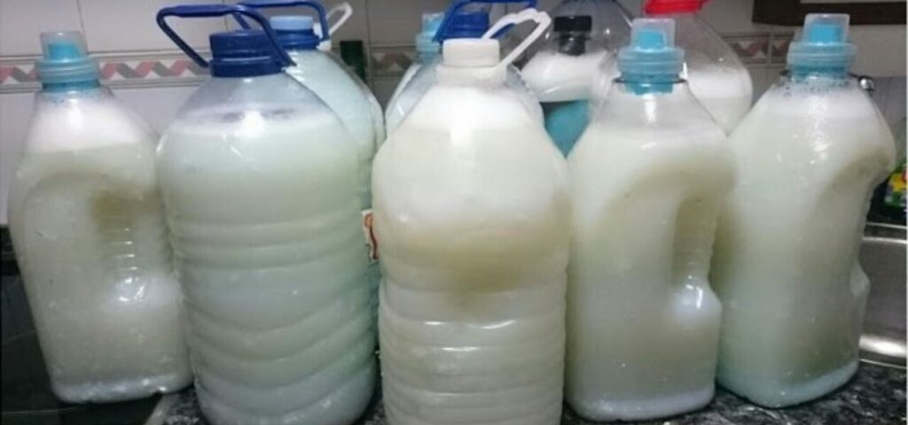 1 año de detergente para la ropa por menos de 10 euros: solo se necesitan 2 ingredientes