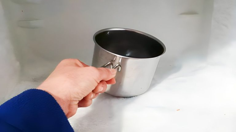 Congelador, cómo descongelarlo con el método sartén en 5 minutos: pan comido