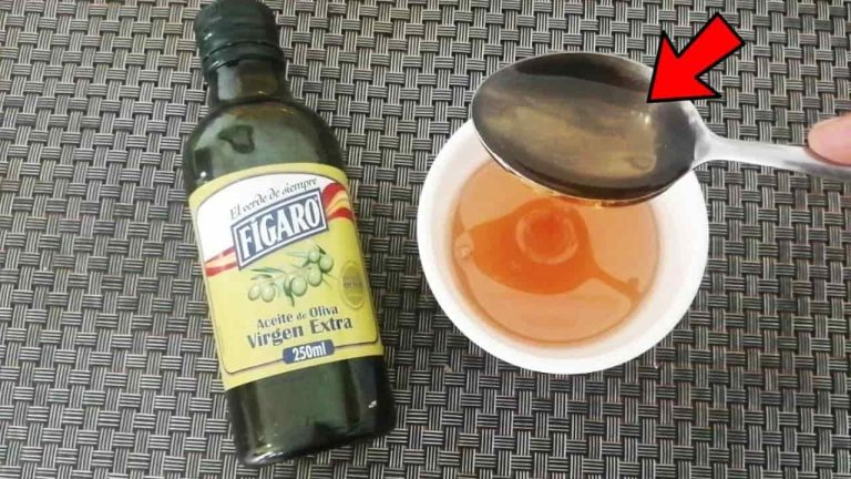 Mezclar aceite de oliva y miel, la antigua receta de la abuela: esto es para qué sirve