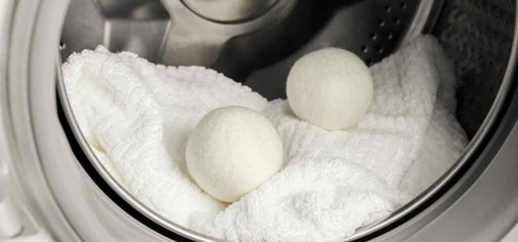 Secadora, el consejo para secar la ropa dos veces más rápido