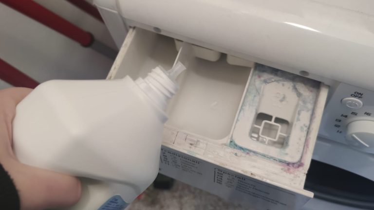 Amoníaco en la lavadora, esto es lo que le pasa a tu ropa si lo haces: inimaginable