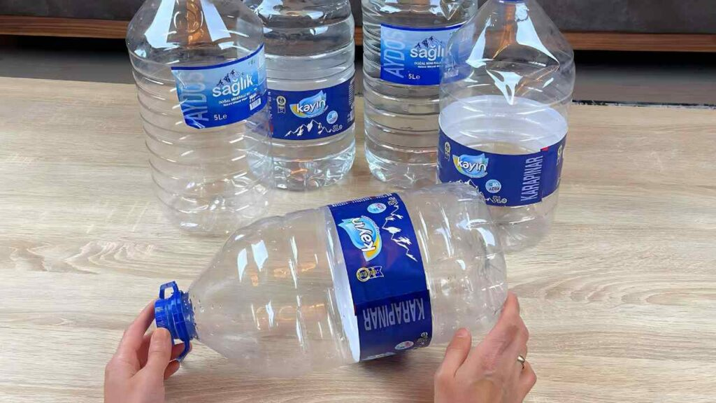 Casi nadie creerá lo que se puede hacer con 3 simples recipientes de plástico