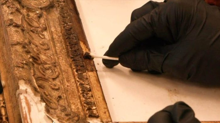 Cómo limpiar los marcos dorados de madera ennegrecida: si lo haces, quedarán como nuevos