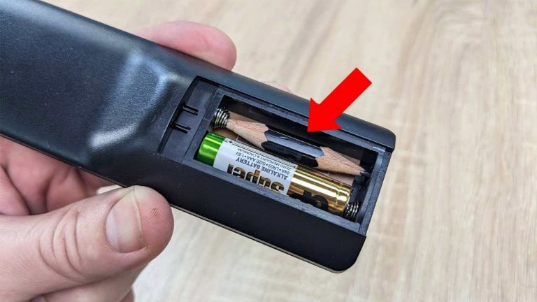 El mando a distancia, si lo usas así, no te dará más problemas: solo de esta manera durará años