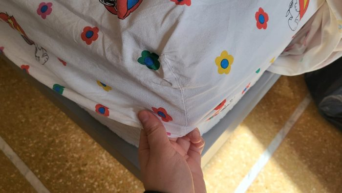 El método para no arrugar las sábanas con esquinas y tenerlas siempre perfectas