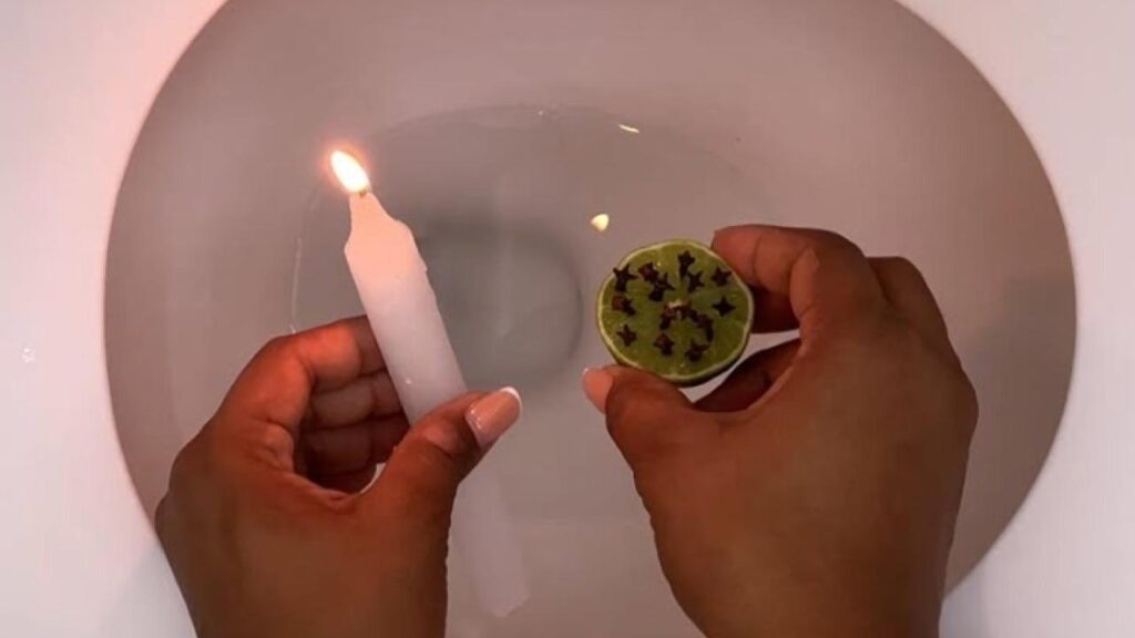 Enciende una vela en el baño y querrás hacerlo de nuevo al día siguiente: aquí te explico por qué