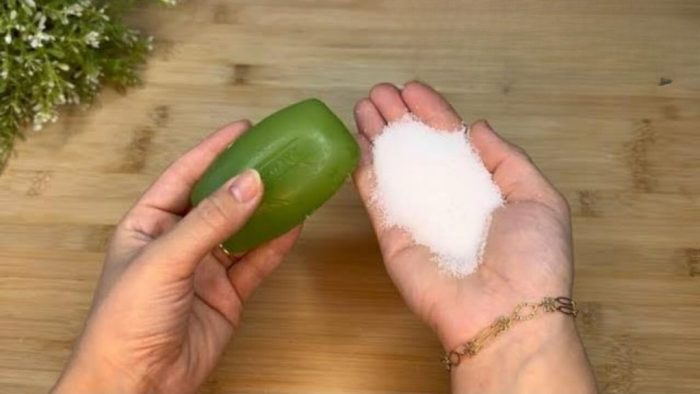 Mezclen jabón y azúcar y el resultado les sorprenderá: el secreto de las amas de casa