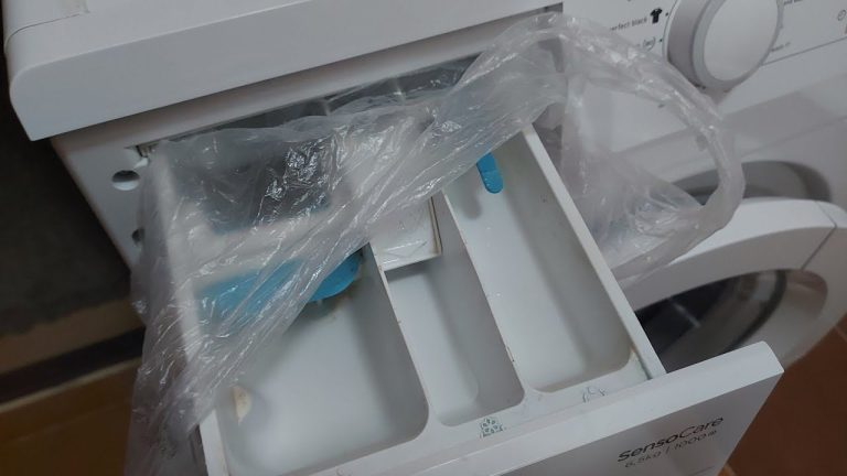 Ponlo en el tambor de la lavadora antes de ponerla en marcha: te sorprenderás