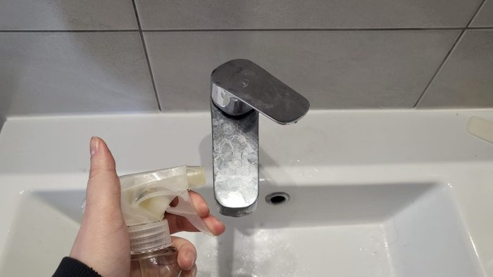 Spray antical, con pocos ingredientes puedes resolver este gran problema del baño