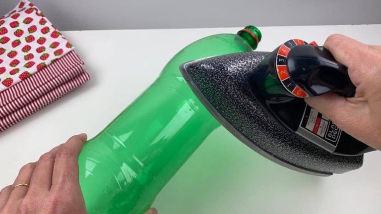 Una botella de plástico y una plancha, lo que puedes hacer es inesperado
