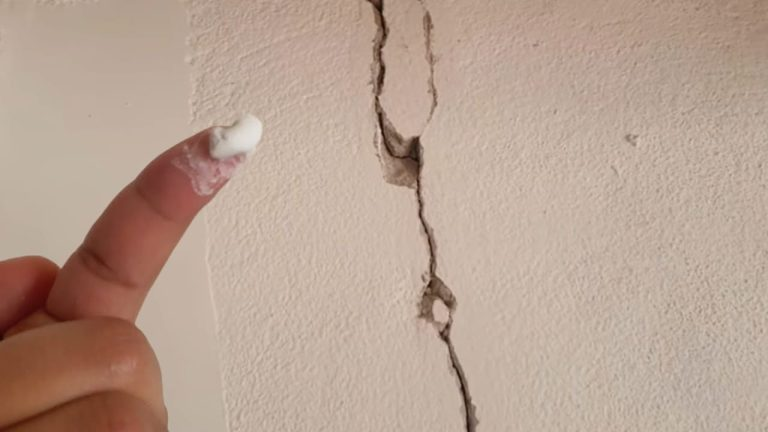 ¿Será esto suficiente para eliminar inmediatamente las grietas en las paredes en pocos minutos?