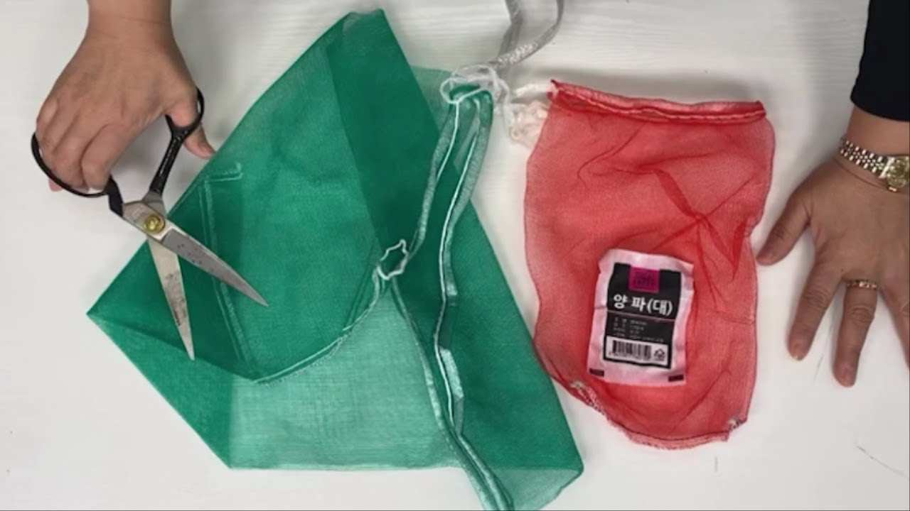 No tire las redes para frutas, porque en casa son muy útiles de esta manera