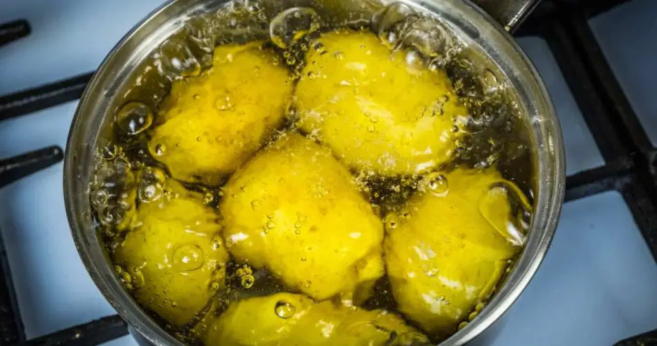 Nunca tire el agua de cocción de las patatas: es muy valiosa