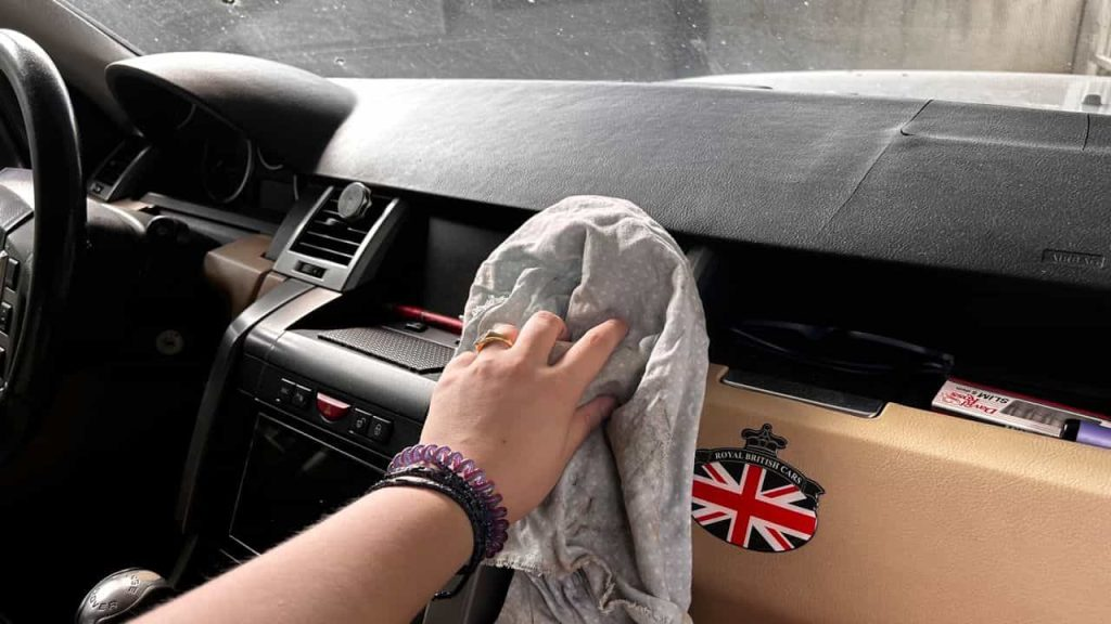 Aire acondicionado: con el truco del paño puedes enfriar todo el coche en pocos minutos