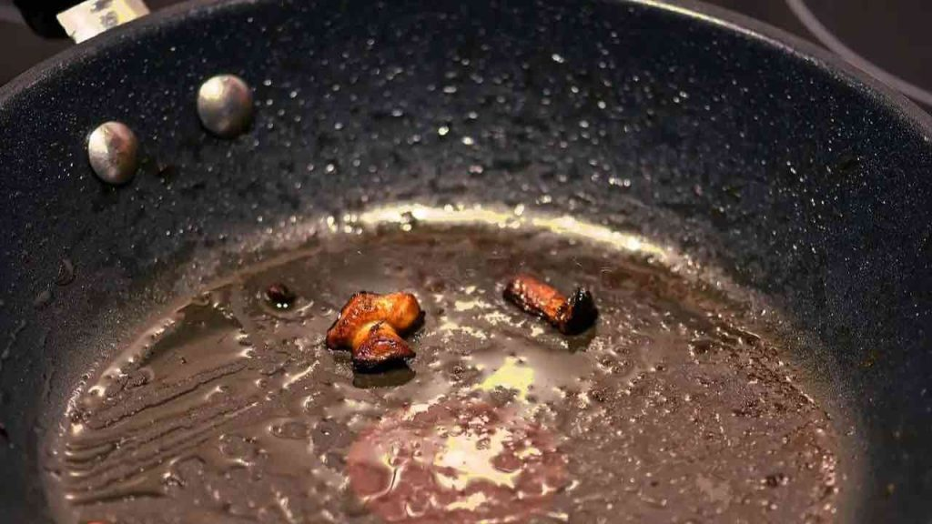 Cómo eliminar el olor a fritura en casa después de cocinar: desaparece al instante