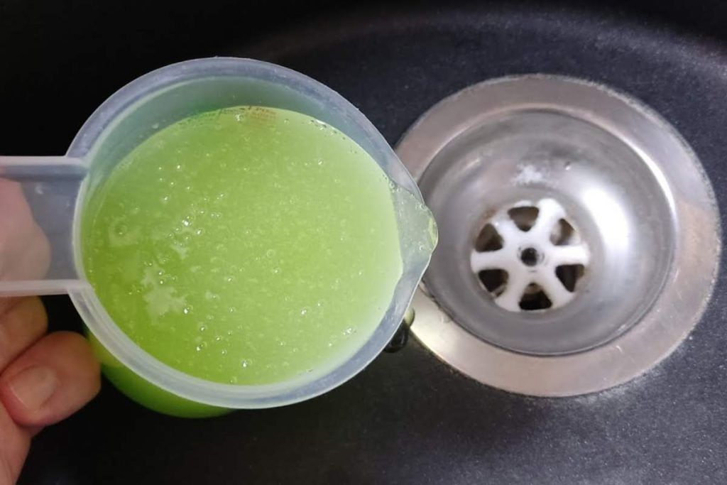 Desagüe atascado, con este movimiento puedes solucionarlo sin gastar un centavo