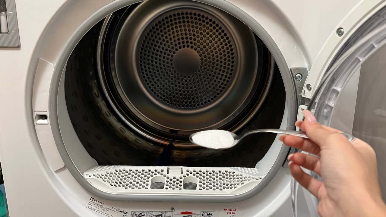 Eche una cucharada en la lavadora antes de cada lavado: reduzca sus facturas a la mitad