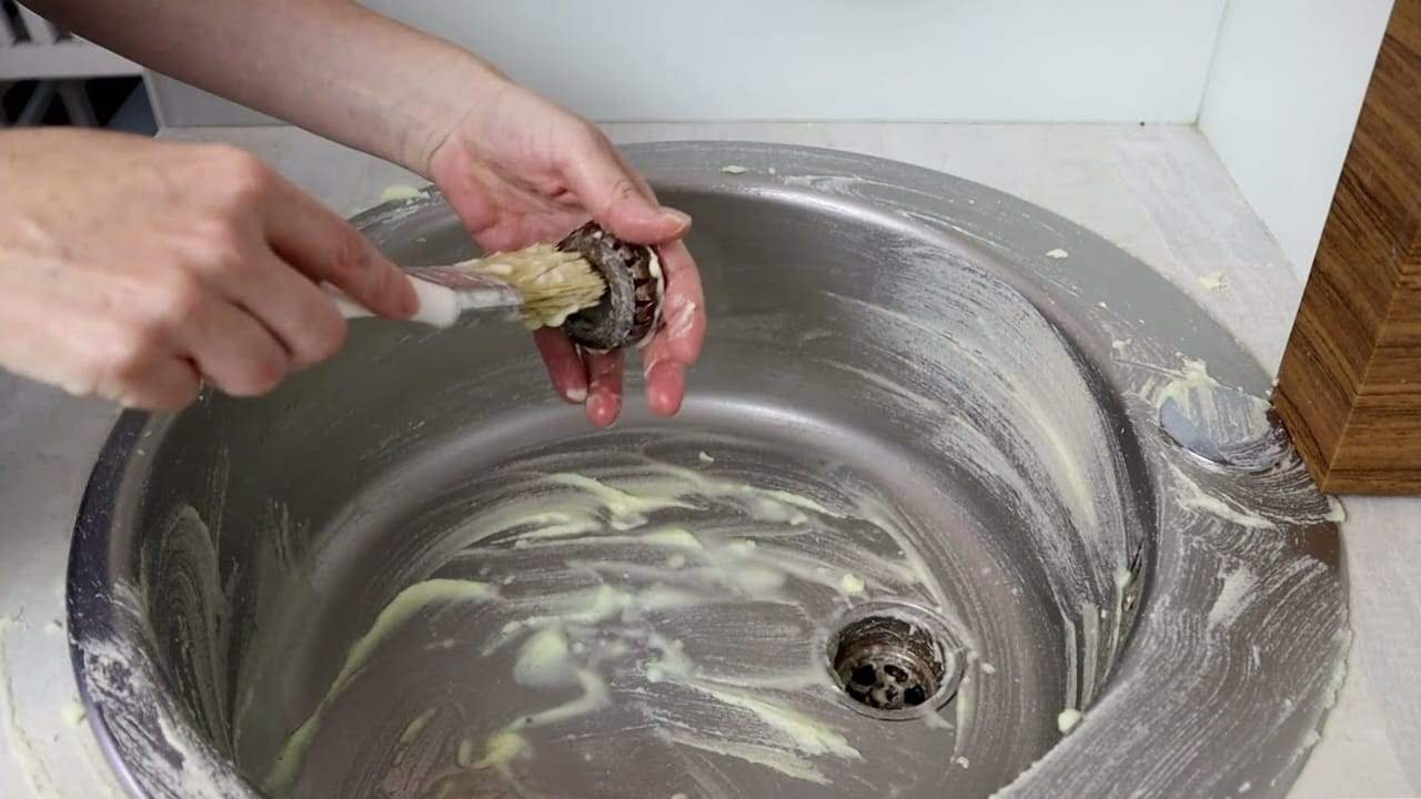 Fregadero: cómo limpiarlo con solo dos ingredientes para que brille