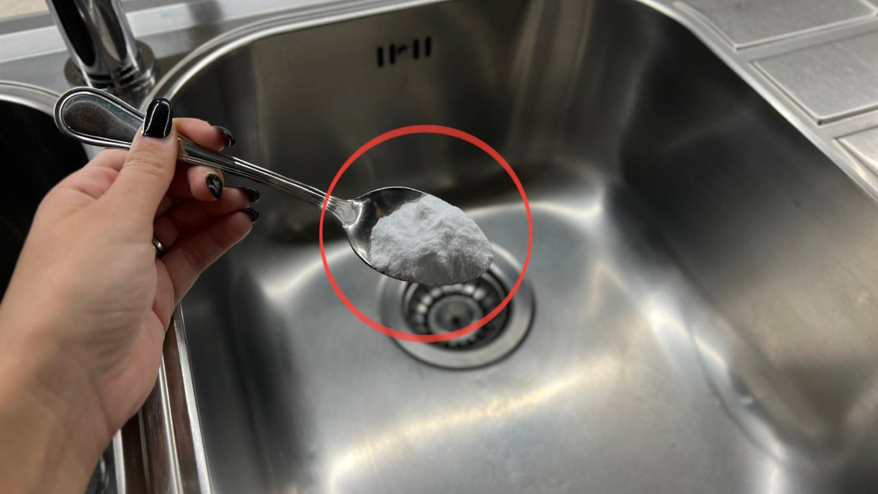 Manchas de agua en el fregadero, cómo eliminarlas rápida y fácilmente