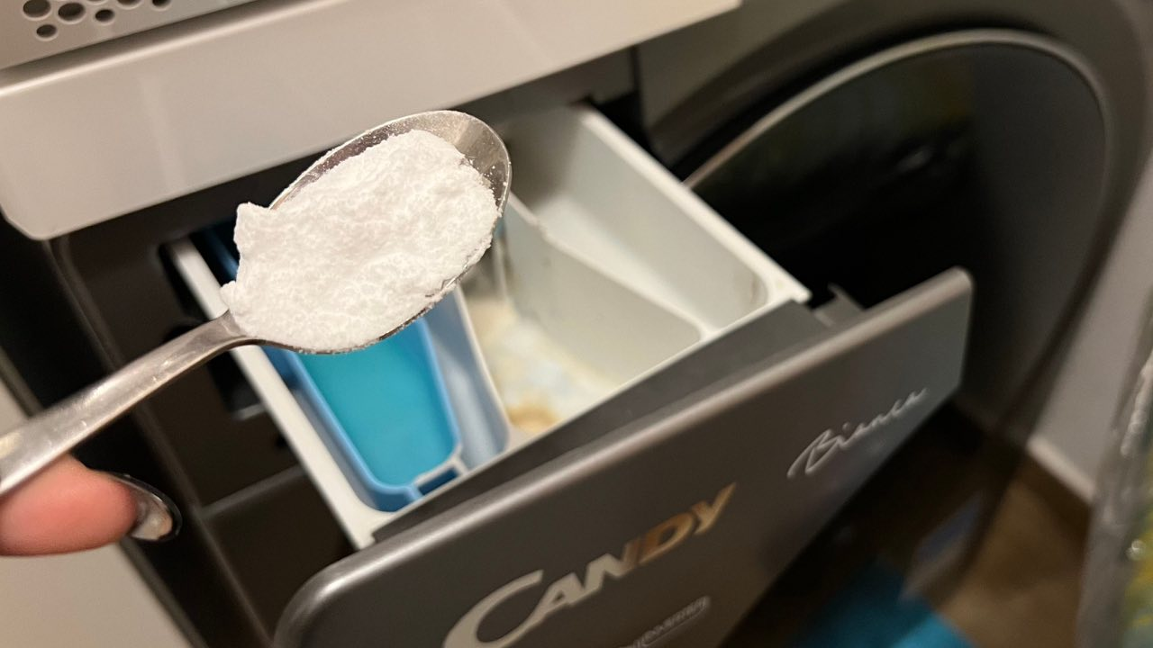 Media taza de bicarbonato de sodio en la lavadora y resolverás estos 5 problemas muy comunes