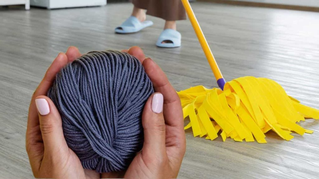 Suelos, cómo limpiarlos con la técnica de la bola de lana: quedan muy brillantes