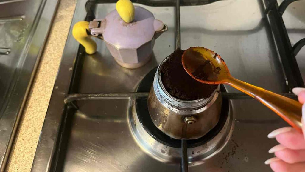 ¿Debe prensarse el café en la moka o no? La respuesta de los expertos en cocina
