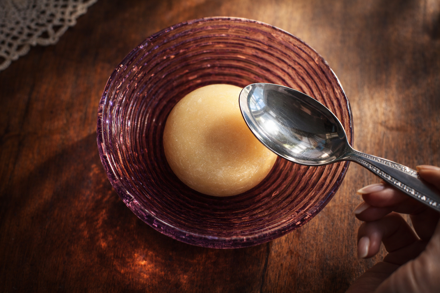 Las amas de casa experimentadas siempre aplican 3 cucharadas de alcohol sobre una pastilla de jabón