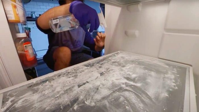 Cómo limpiar el interior del frigorífico con bicarbonato de sodio